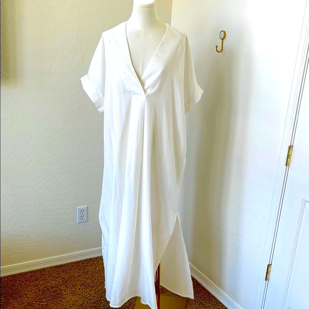H&M  White V-Neck Caftan Dress
